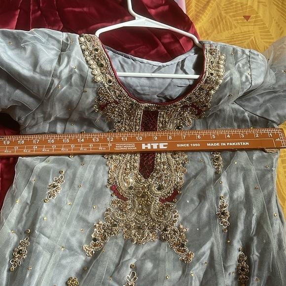 Handmade Beaded Embroidered Dress Pakistani Indian Bollywood Wear Party wear 3pc - Picture 7 of 7